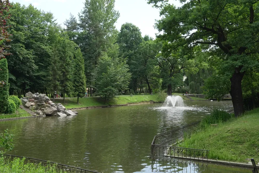 Фонтан у парку ім. Тараса Шевченка Ivano-Frankivs'k - photo 4