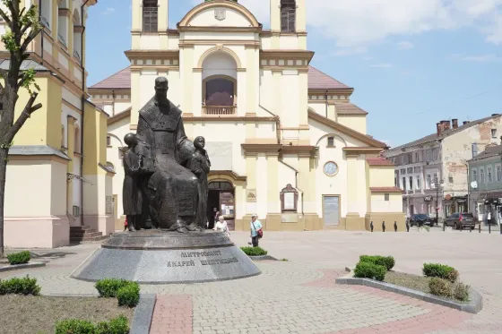 Памʼятник Андрію Шептицькому Івано-Франківськ