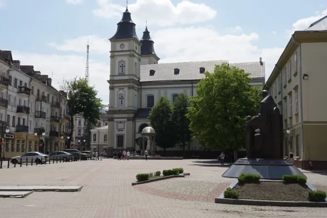 Майдан імені Андрія Шептицького Івано-Франківськ - зображення 1